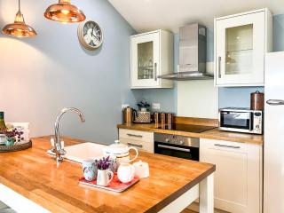 2 bed property in Cinderford 65670 - Little Dean - 4