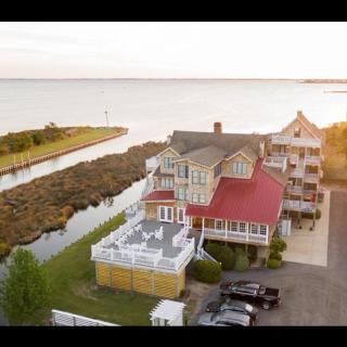 The Burrus House Inn Waterfront Suites - Manteo - 0