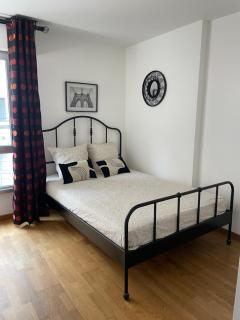 Superbe appartement, 1er étage avec ascenseur, à 5 min du métro avec parking gratuit - 3