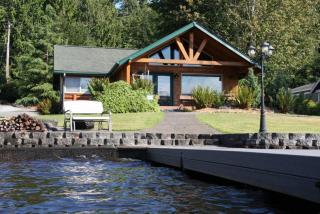 Lakeside Log Cabin! Blessings & Memories Abound! - Eatonville - 0