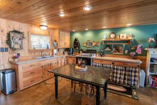 Lakeside Log Cabin! Blessings & Memories Abound! - Eatonville - 6