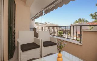 Awesome Home In Dugi Rat With Sauna - Dugi Rat - 9