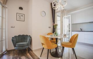 Awesome Home In Dugi Rat With Sauna - 3