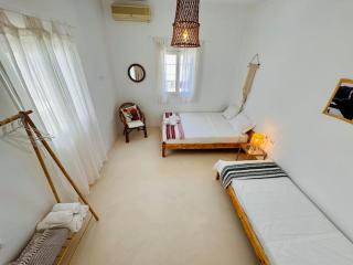 Walk The View Apartment with yard in Chora - Ios Chora - 2