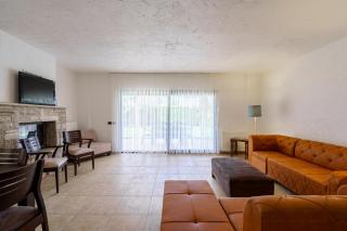 Stone Villa Near Long Beach & Kusadasi Shopping Mall - Kusadası - 3