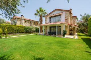 Stone Villa Near Long Beach & Kusadasi Shopping Mall - Kusadası - 0