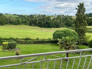 Belle Maison avec vue magnifique , séjour pleine nature gd jardin - Cressat - 5