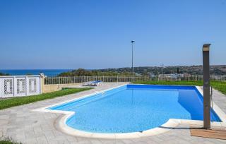 5 Bedroom Gorgeous Home In Brucoli - Brucoli - 0
