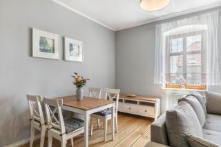 Ferienwohnung mit großem Garten - - 8