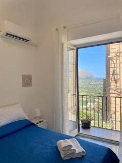 LA CASTELLANA APARTMENTS Vista panoramica sul mare, nel cuore storico di Carini, a due passi dal Duomo - 5