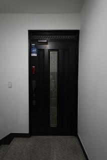 Free pick-up, 4 Beds, near Gangnam, Hongdae, Subway 8 mins, Spacious - 9