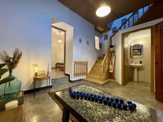 George&Michael Traditional House - Rodes - 5