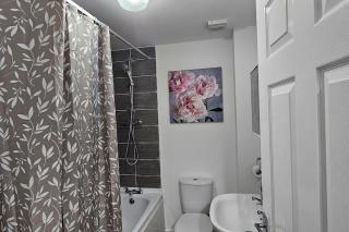 New Luxury 3 Bedroom House Next To COOP Stadium & Man City Stadium - Manchester - 1