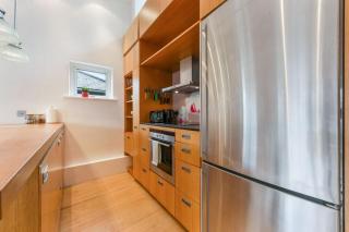 Stylish Soho one bedroom apartment - 6
