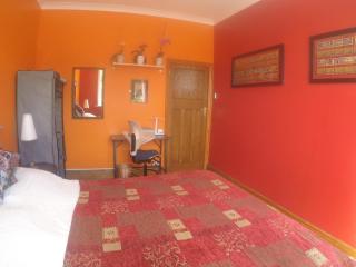 Carlton Mansions - The Red Room - Bristol - 7