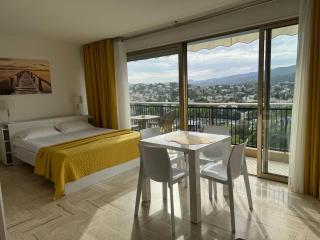 My Resid Appart Cannes Marina Montagne vue - Mandelieu La Napoule - 6