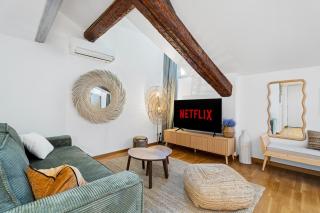 Nice Renting - 3 MASSENA - Chic Escape Luxury Duplex Place Massena - Nice - 8