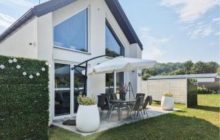 Gorgeous Home In Wapnica With Wifi - Wapnica - 0