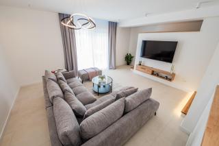Villa Marin with massage pool, 3 min walk to the beach - Kaštela - 1