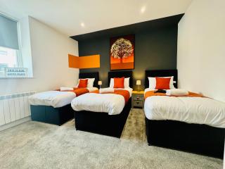 Next To Brighton Beach 3 Bedroom & 2 Bathroom Flat Sleep 12 Guests - Brighton & Hove - 7