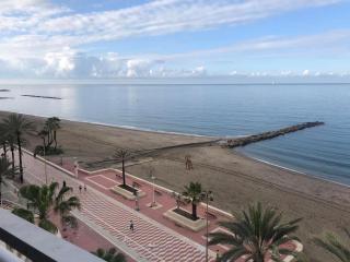 Apartamento en primera linea de playa Frontline beach apartment - Almería - 0