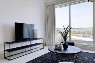 Stunning 2 Bed Apt in Al Warqa - 6