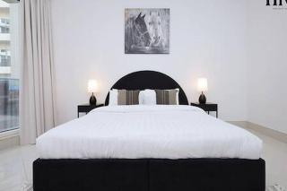 Stunning 2 Bed Apt in Al Warqa - 1