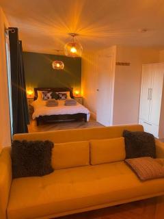 Cozy Cabin with Modern Comforts - Wootton - 5