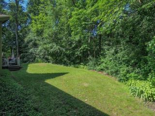 Mid Century Modern Retreat -4000 SQFT-HOT TUB - 2