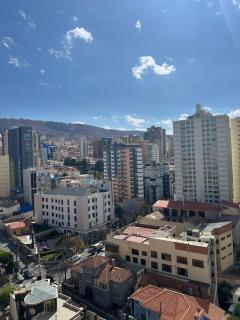 Soleado y hermoso departamento - La Paz - 6