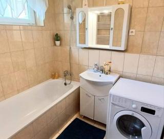 Budapest Sun Resort Apartman - Boedapest - 2