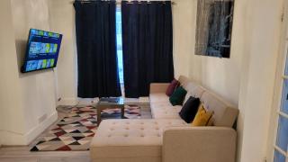 Garland Spacious 4 Bedroom House With Garden And Parking - Londra - 3
