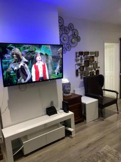 Charming 3-Bed Apartment in London - Hendon - 6