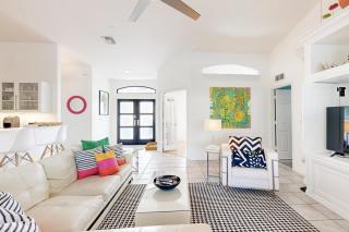 Chic Beach Haven - Marco Island - 4