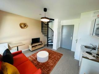 We Live In R - Duplex 501 - Reims - 0