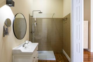 Guesthouse Bonjardim by LovelyStay - Oporto - 6