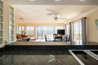Steps-2-Sand Penthouse - Myrtle Beach - 3