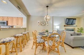 Private Deck and Pool Access Myrtle Beach Getaway! - Myrtle Beach - 3