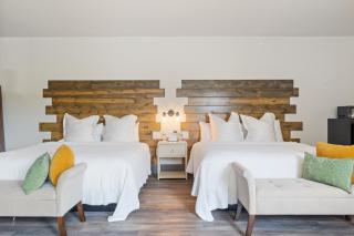 Penny's Landing Guestrooms - 3