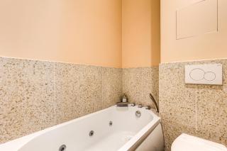 Lavie Maison Hot Tub Seaside Studio - 2