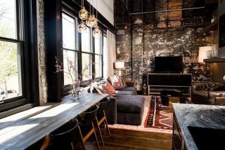 80 Lex 201 Exquisite Downtown Apt - Asheville - 1