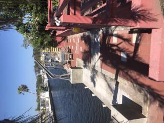 Waterfront! JACuZZI and Beach FUN nearby! EZ shops - Englewood - 7