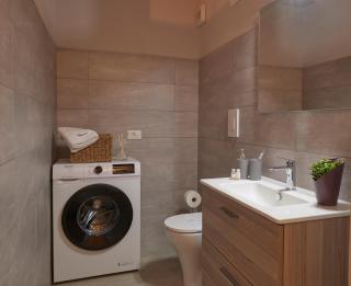 La Marina Apartment Suites - - 7