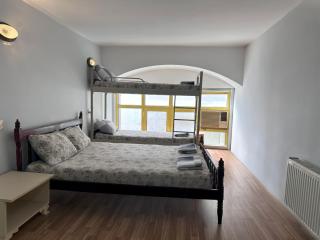 Flora Music & Art Hostel - Baku - 9