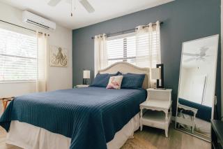 One bedroom private apartment two blocks to Beach! - Pompano Beach - 6