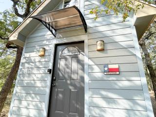 5 Rustic Historic Hico Tiny Home Glamping Near Fossil Rim & Dinosaur World by Vacation Your Way - 0