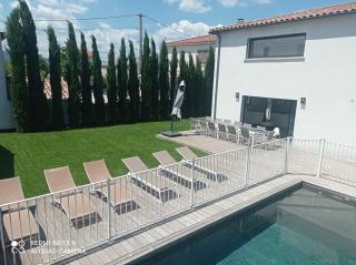 Maison moderne avec piscine - 9