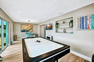 NEW Waterfront Tropic Oasis - Heated Pool, Canal, Dock, Air Hockey - 2