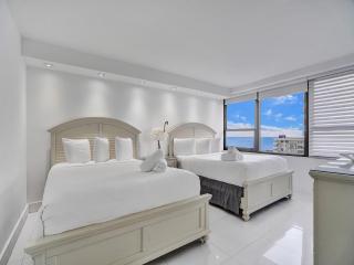 Beachfront Condo w Beach Service 1207 - 8