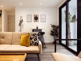 Luxe Pad London with Free Parking! - Brentford - 0